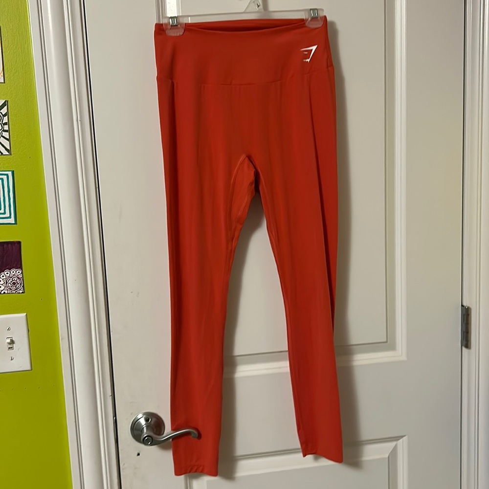 Red gym shark leggings.